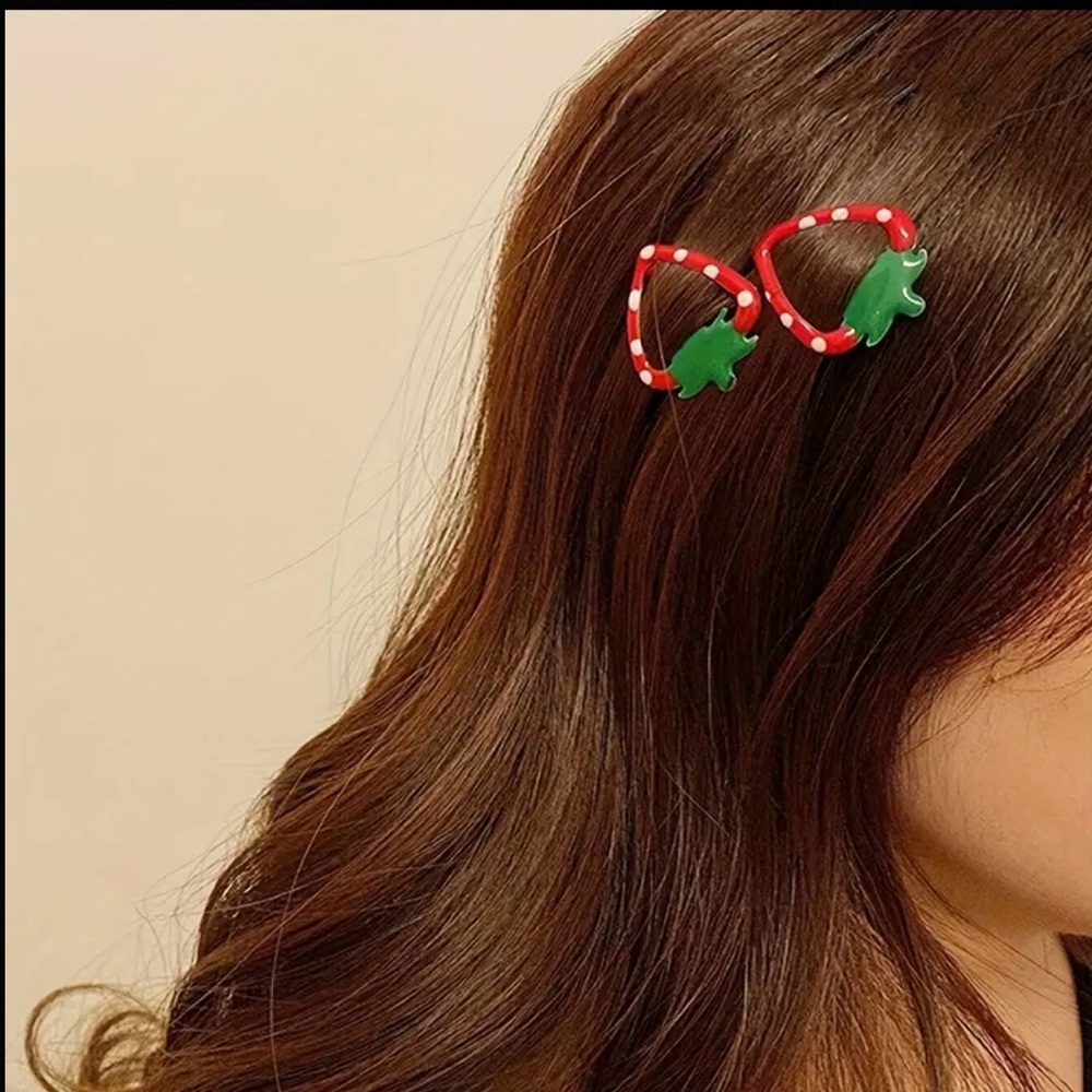 Strawberry Hair Clips set of 5 - Picture 4 of 5
